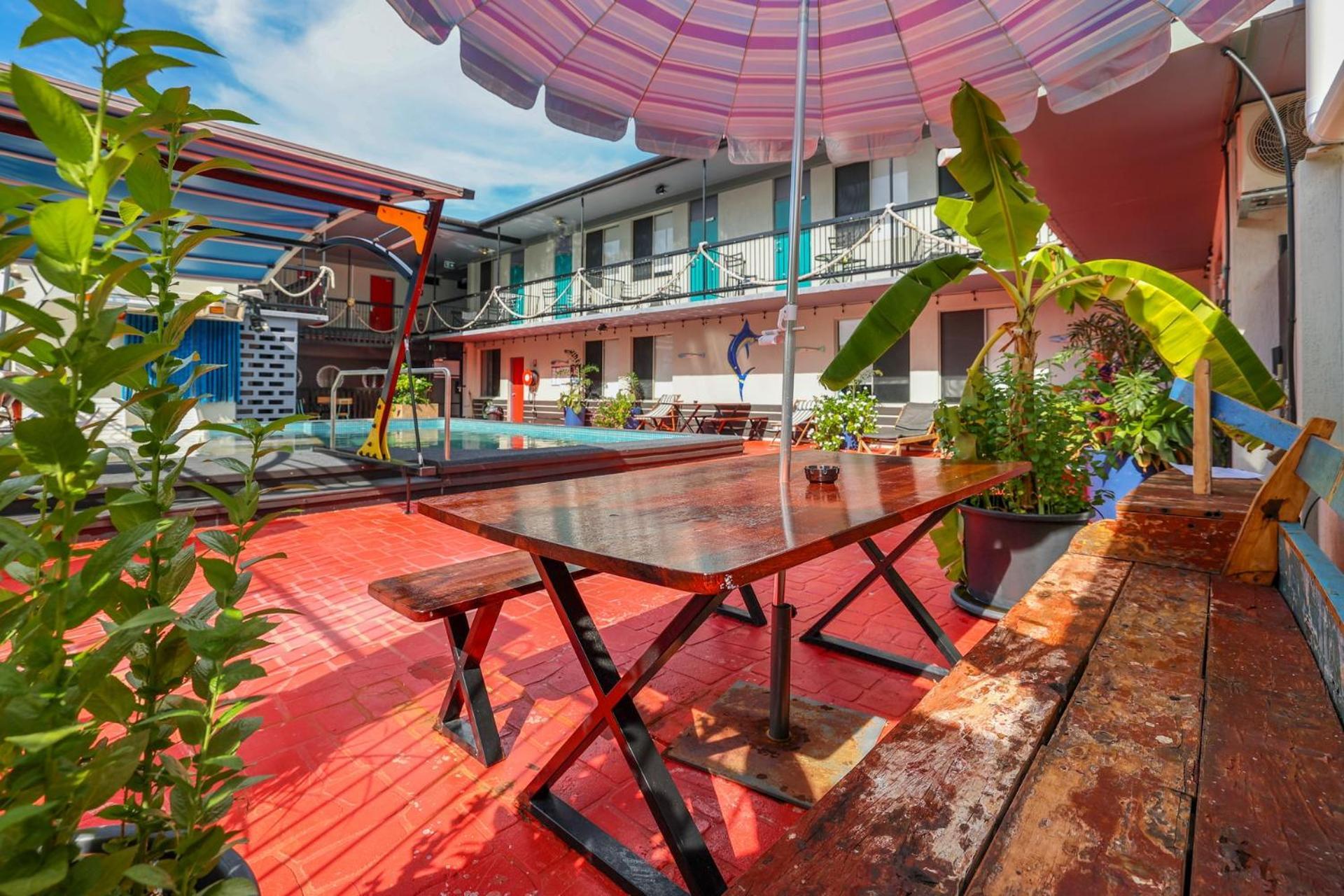 Hotel Capitanos Darwin Esterno foto